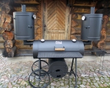 Vertical smoker with curing estabilishment