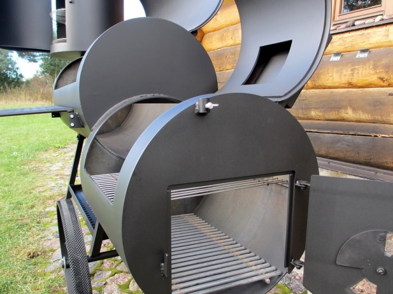 Universelle Smoker Grill 20 Compact / 8 mm / mit Räucherkamin